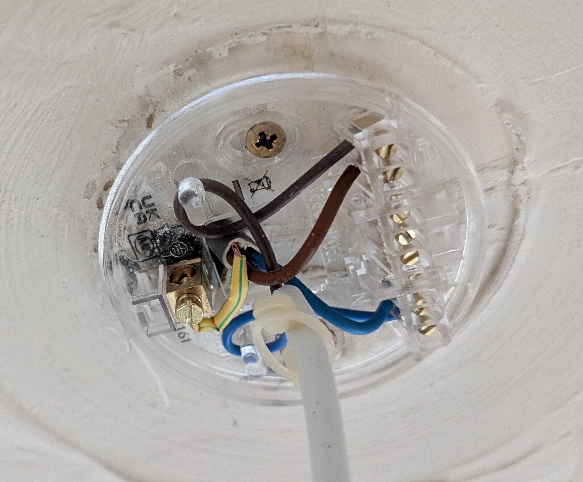 New ceiling rose connections